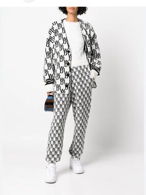 We11done Welldone Intarsia Knit Monogram Logo Pants Button Hem White Black Small